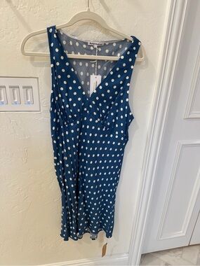 reformation albany linen dress Reformation Albany Checkered Dress Blue white linen ruffle mini nap Gingham